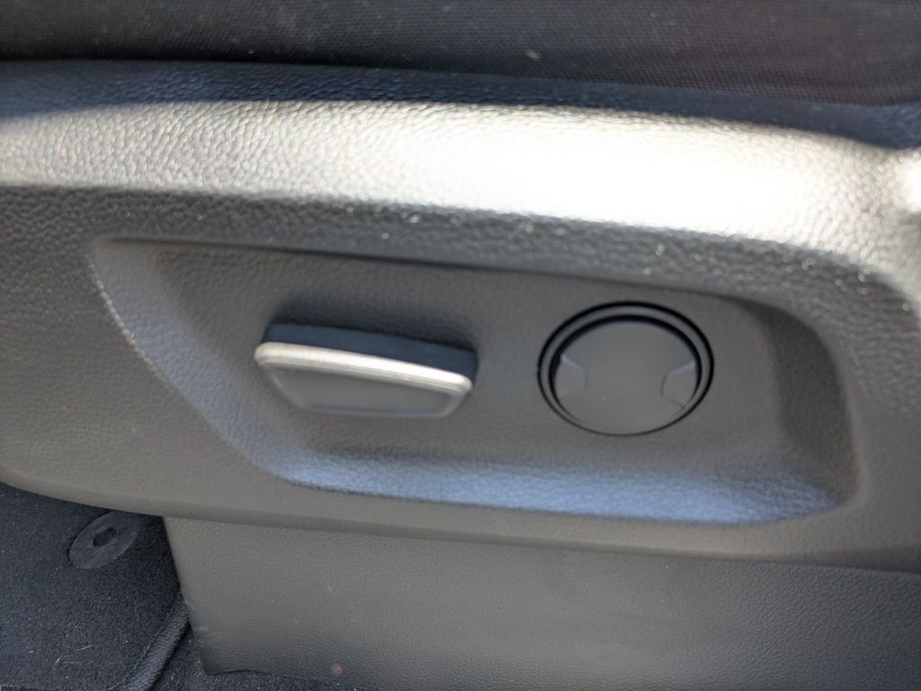 Used 2023 Gray Ford XLT image 20