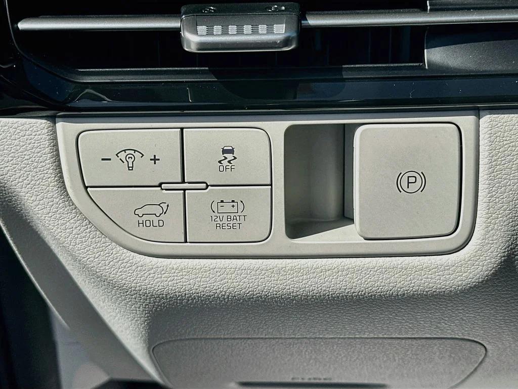 New 2027 Heritage Blue Kia EX image 10