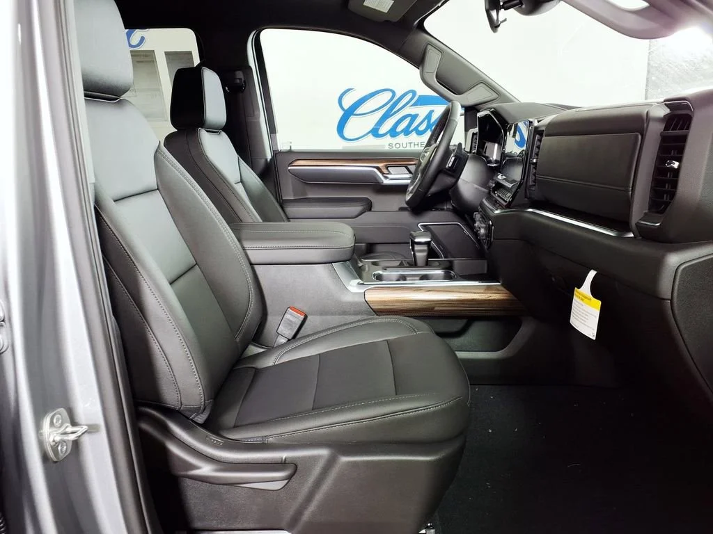 New 2026 Sterling Gray Metallic Chevrolet LT image 11