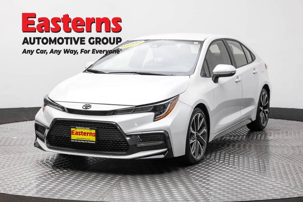 Used 2022 White Toyota SE image 1