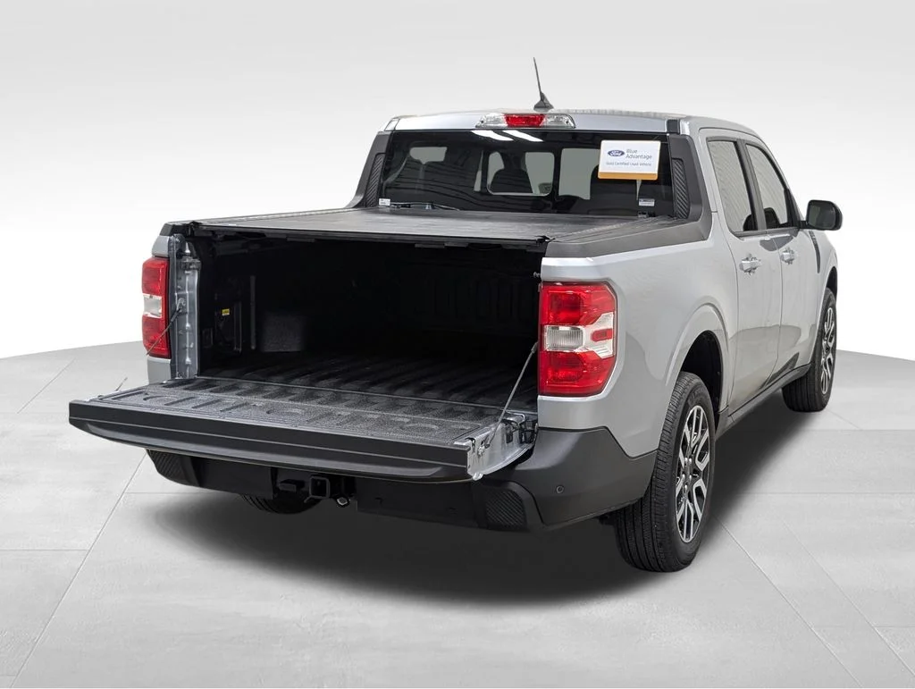 Certified Used 2024 Iconic Silver Metallic Ford Lariat image 21