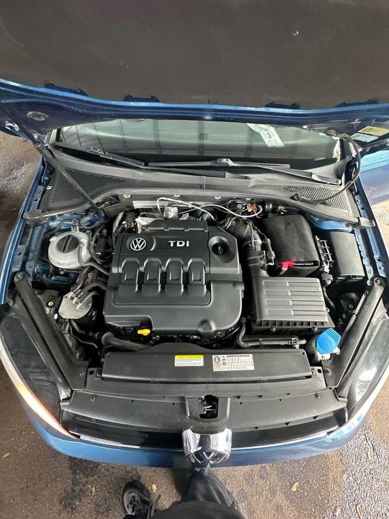 2015 Volkswagen Golf SportWagen TDI SE - Photo 13