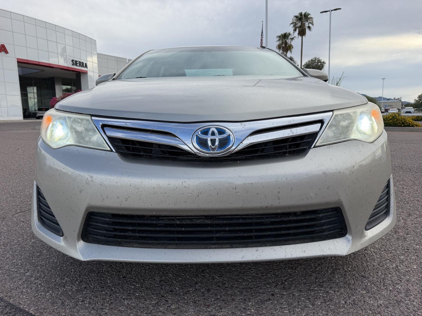 Used 2014 Creme Brulee Mica Toyota LE image 8