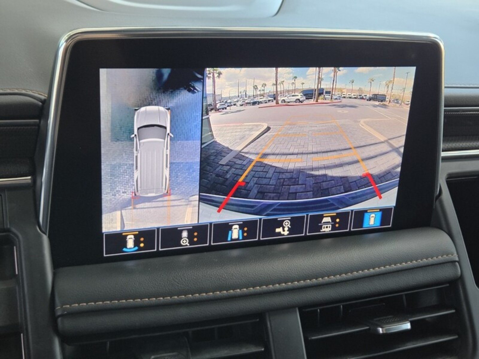 Used 2021 White Frost Tricoat GMC AT4 image 34