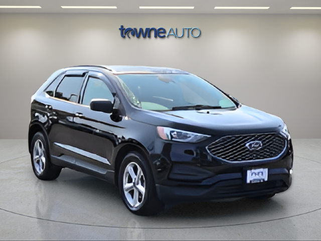 Used 2024 Black Metallic Ford SE image 8