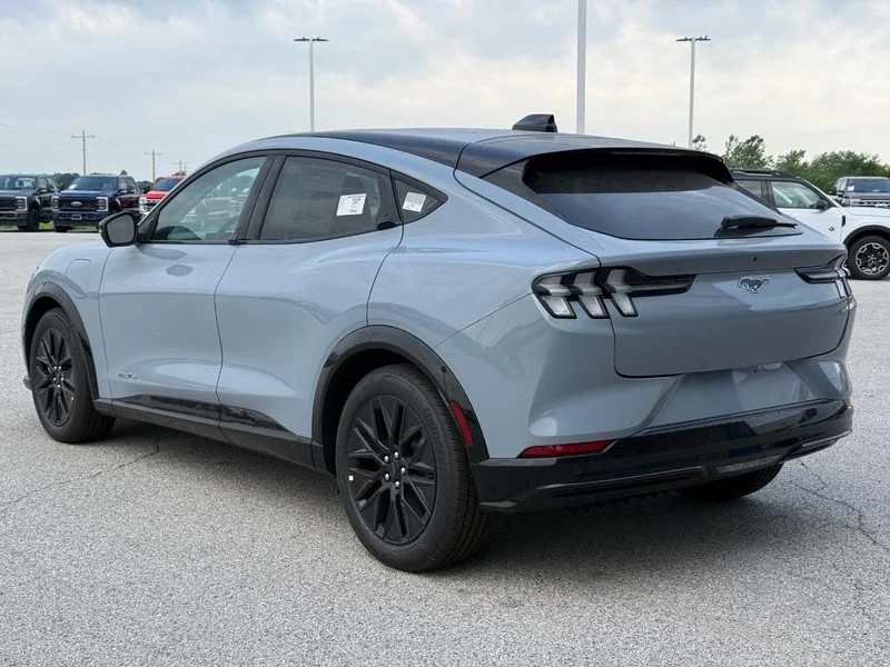 New 2026 Glacier Gray Metallic Tri-coat Ford Premium AWD image 3
