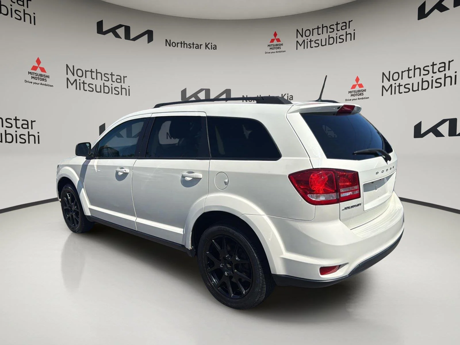 Used 2019 Vice White Dodge SE image 2