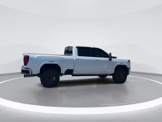 Used 2025 White GMC Denali Ultimate image 3