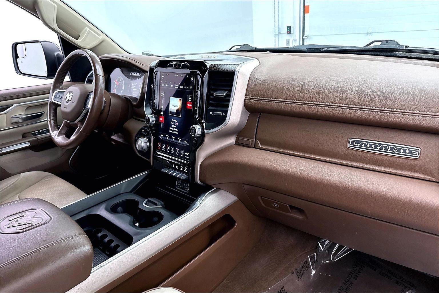 Used 2020 Patriot Blue Pearlcoat Ram Laramie image 28