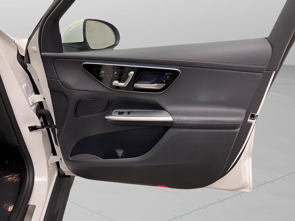 2024 Mercedes-Benz GLC GLC 300 - Photo 29
