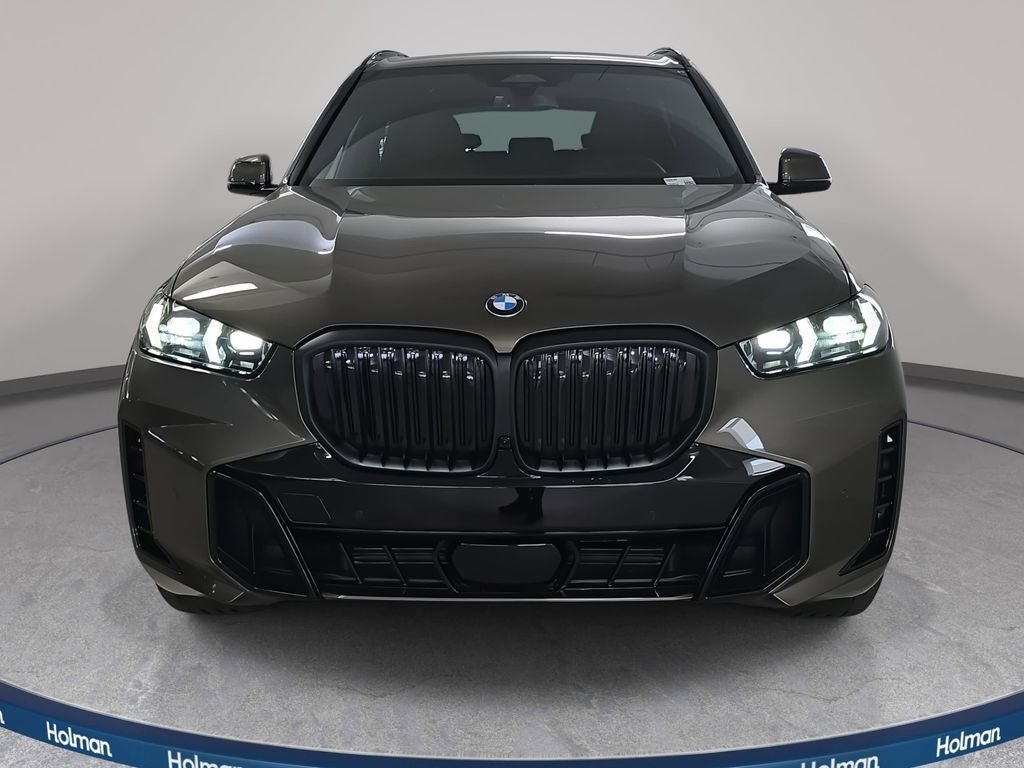 New 2026 Manhattan Green Metallic BMW sDrive40i image 2