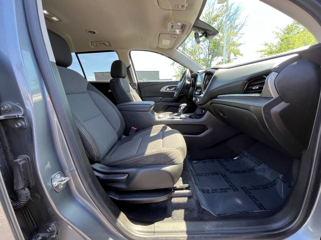 2021 Chevrolet Traverse 1LT - Photo 22