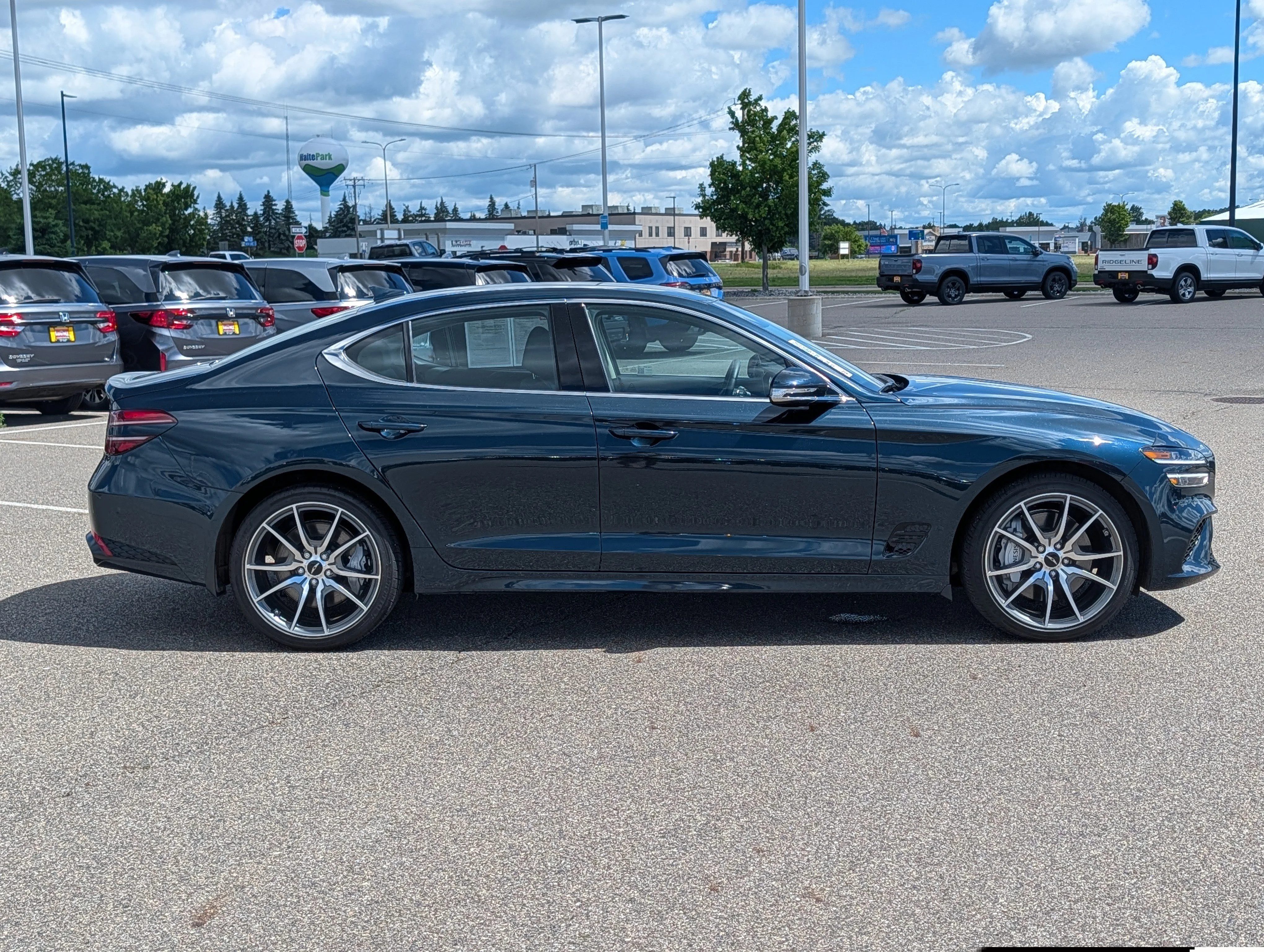 Used 2024 Tasman Blue Genesis 2.5T image 8