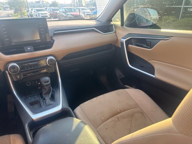 Used 2021 Red Toyota LE image 19