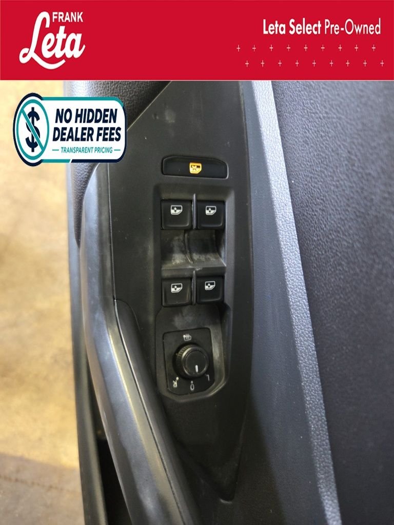 Used 2019 Black Uni Volkswagen  image 22