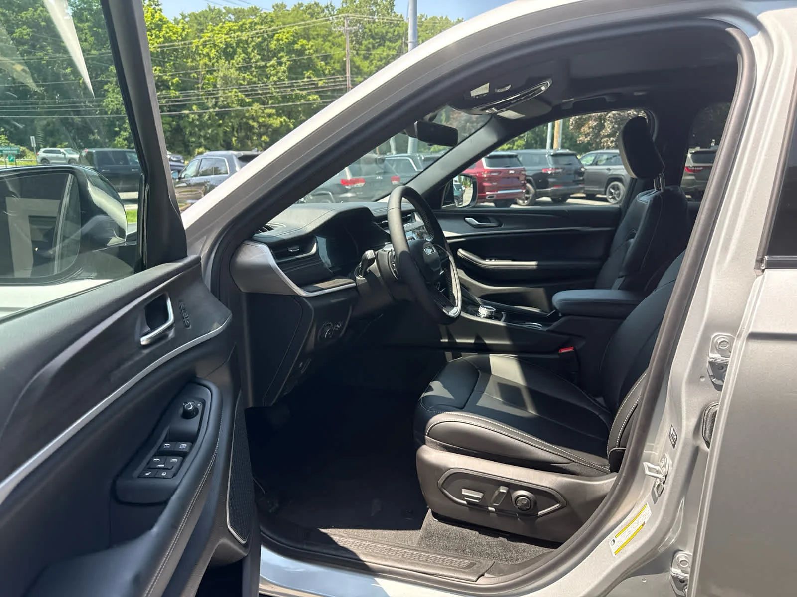2026 Jeep Grand Cherokee Limited - Photo 13
