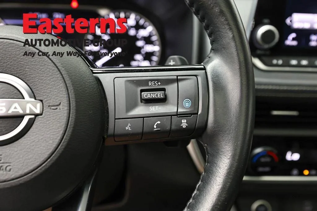 Used 2023 Black Nissan SV image 18