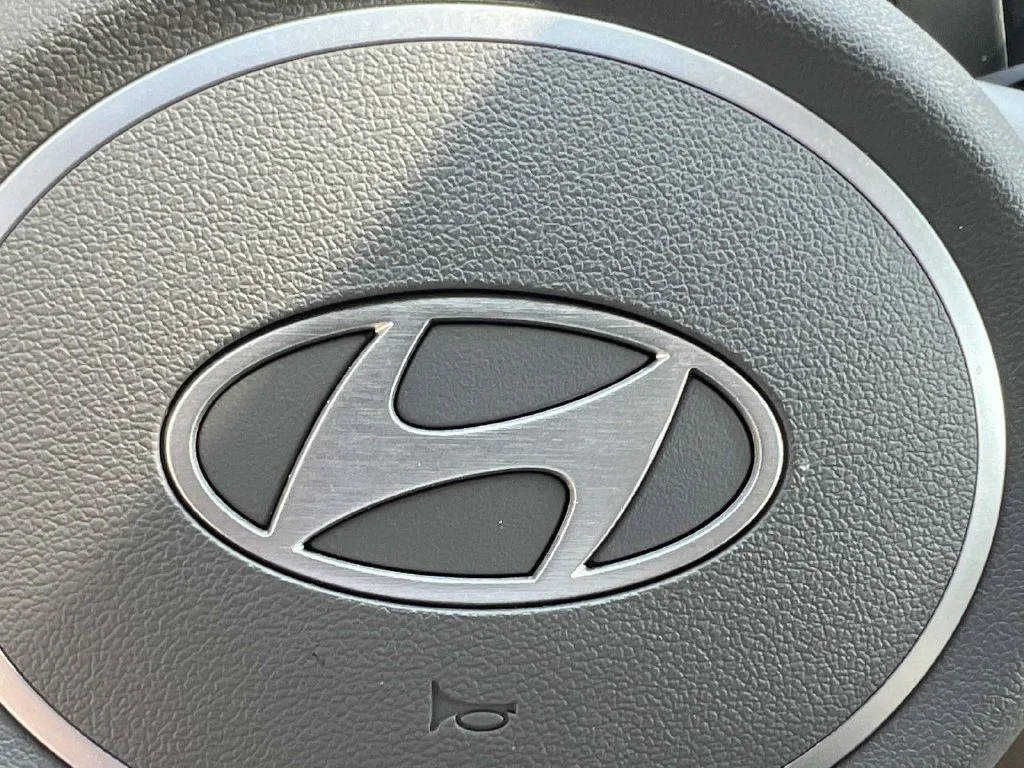 Certified Used 2024 Red Hyundai SE image 31