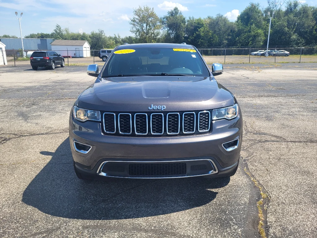 Used 2020 Granite Crystal Metallic Clearcoat Jeep Limited image 2