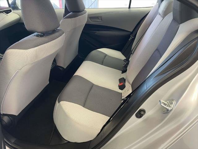 Certified Used 2025 CLASSIC SILVER METALLIC Toyota  image 8