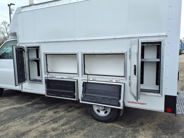 New 2026 Summit White Chevrolet 1WT image 10