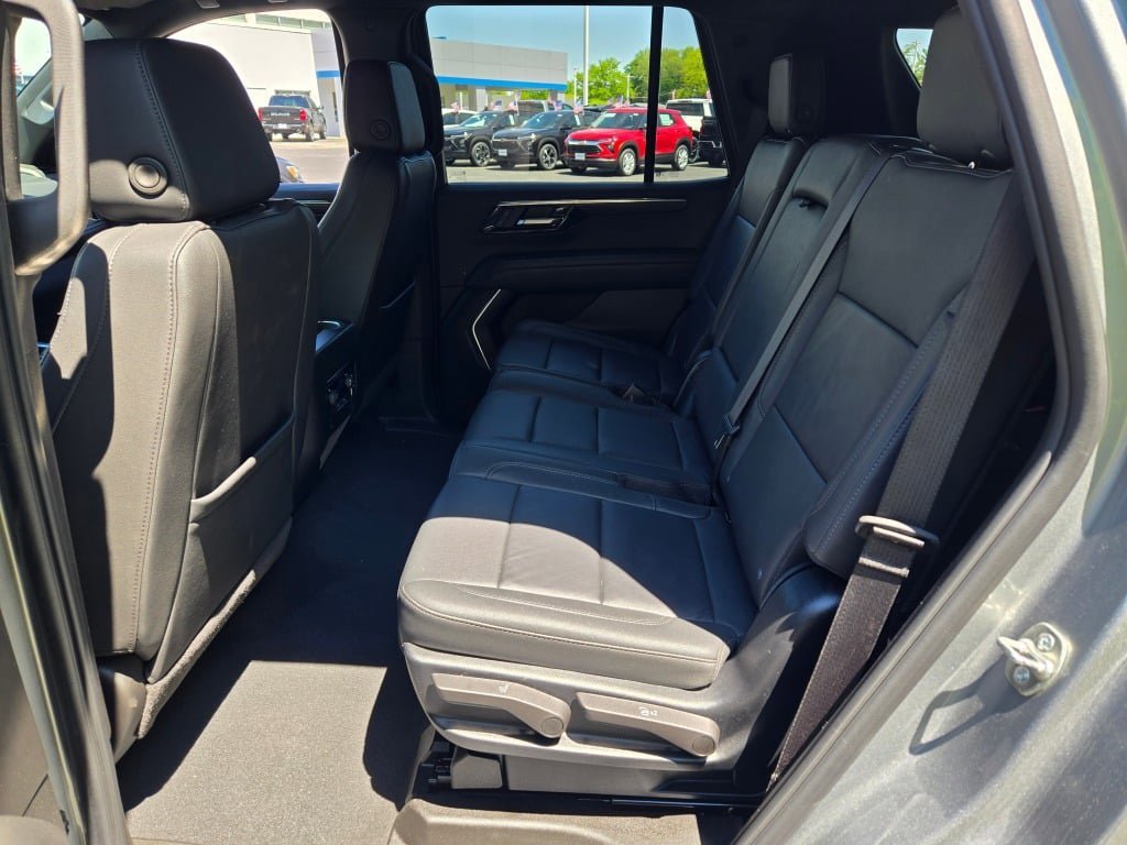 2025 Chevrolet Tahoe LT - Photo 18