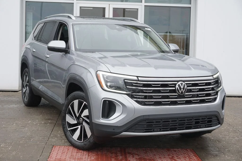 New 2026 Silver Volkswagen SEL image 4