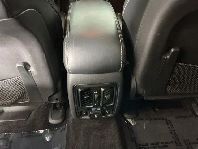 Used 2017 Diamond Black Crystal Pearlcoat Jeep SRT image 25
