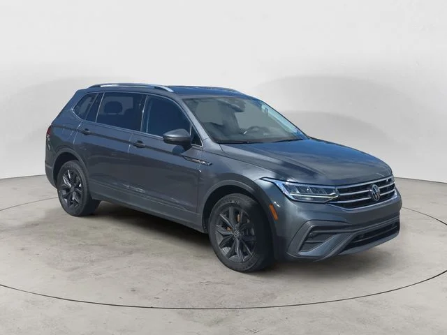 Used 2024 Gray Volkswagen 2.0T SE image 7