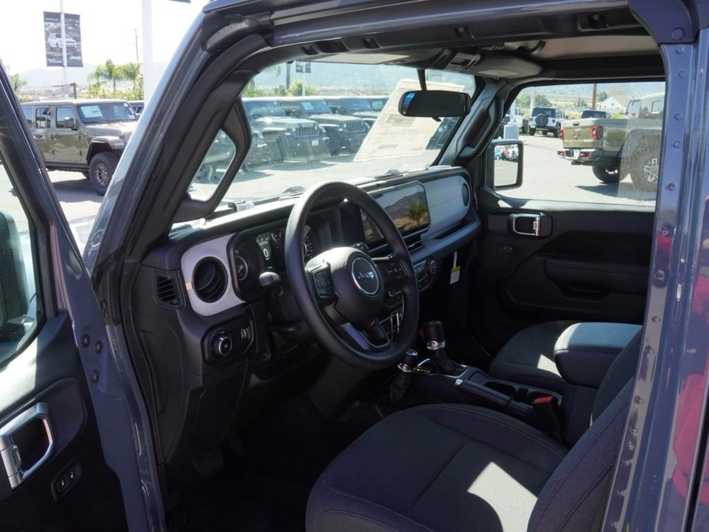 New 2026 Anvil Clear-Coat Exterior Paint Jeep Sport image 18