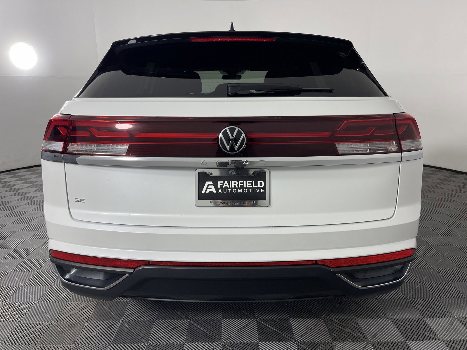 New 2026 Opal White Pearl Volkswagen 2.0T SE image 12