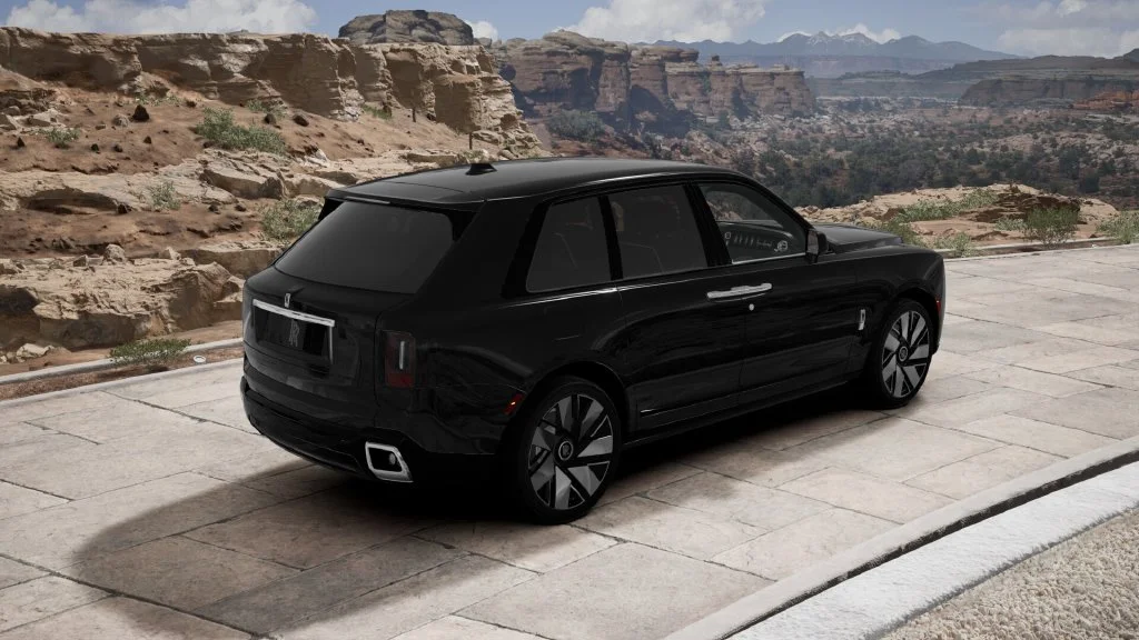 New 2027 Black Rolls-Royce  image 3