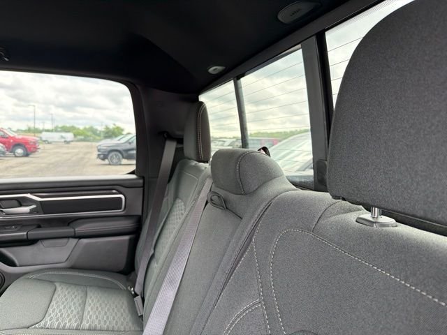 New 2026 Diamond Black Crystal Pearl-Coat Exterior Paint RAM Big Horn/Lone Star image 9