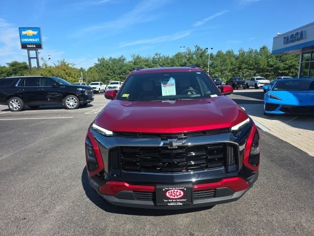 Used 2025 Red Chevrolet ACTIV image 8