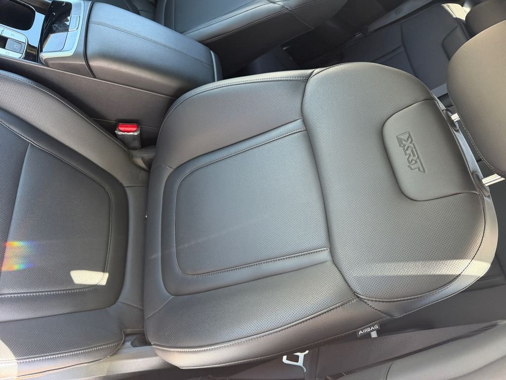 Used 2025 Green Hyundai XRT image 8