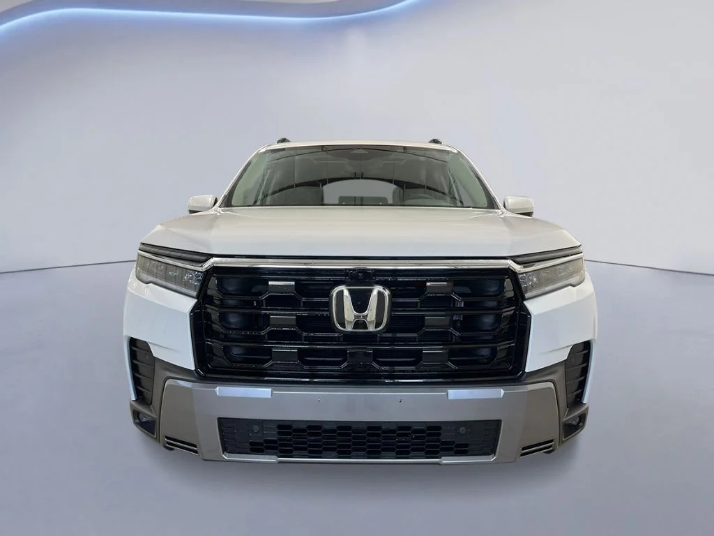 New 2026 Platinum White Pearl Honda Touring image 10