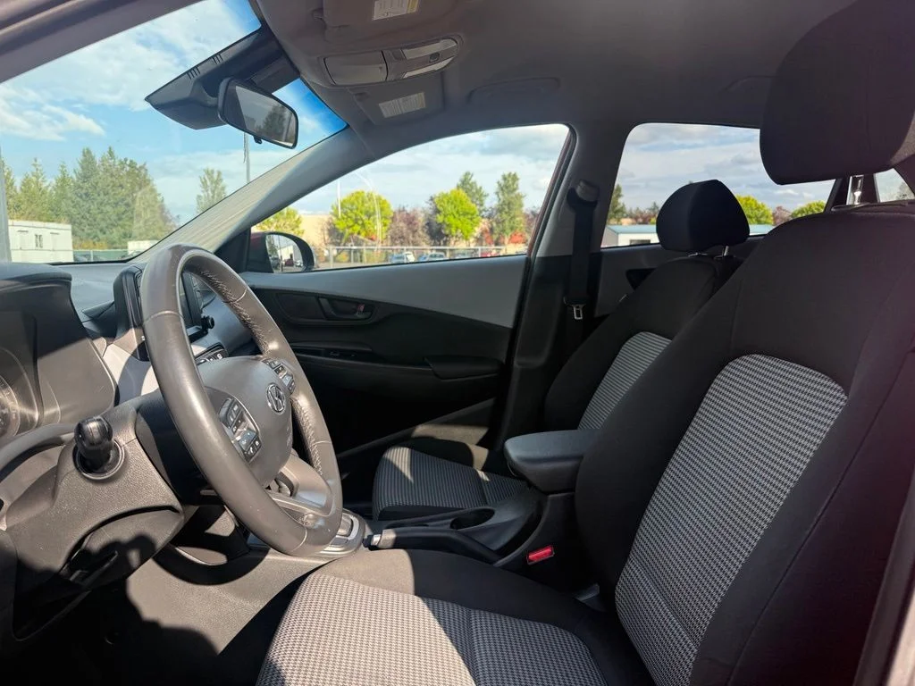Used 2020 Pulse Red Hyundai SEL image 9