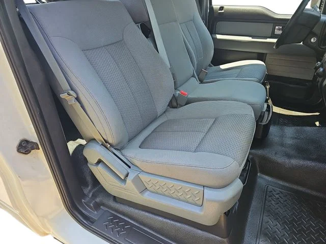 Used 2014 White Ford XL image 9