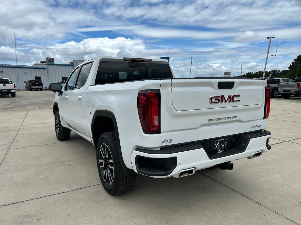 New 2026 Summit White GMC AT4 image 4