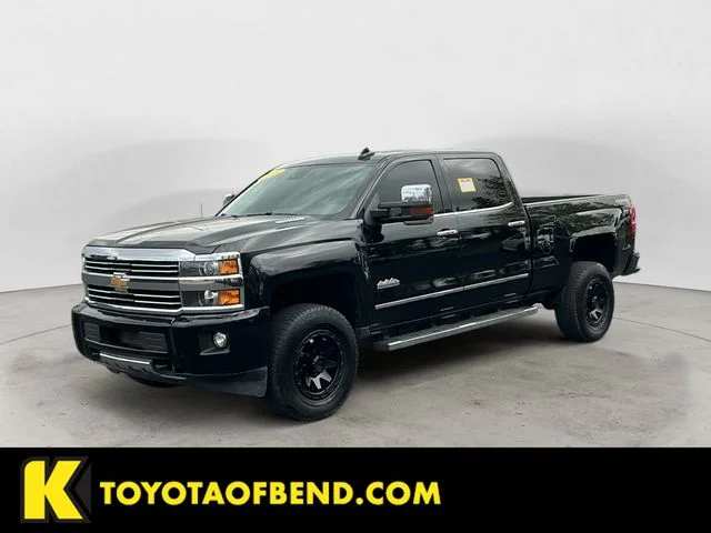 2015 Chevrolet Silverado HD High Country 4WD Crew Cab Standard Box's photo