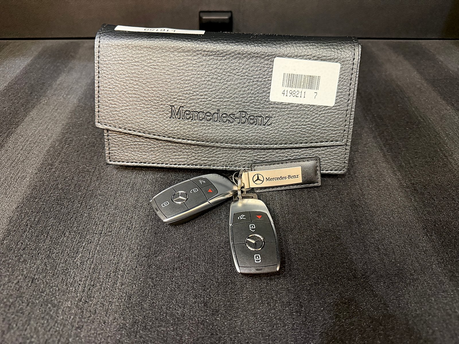 Certified Used 2025 Night Black Mercedes-Benz 4MATIC® image 25