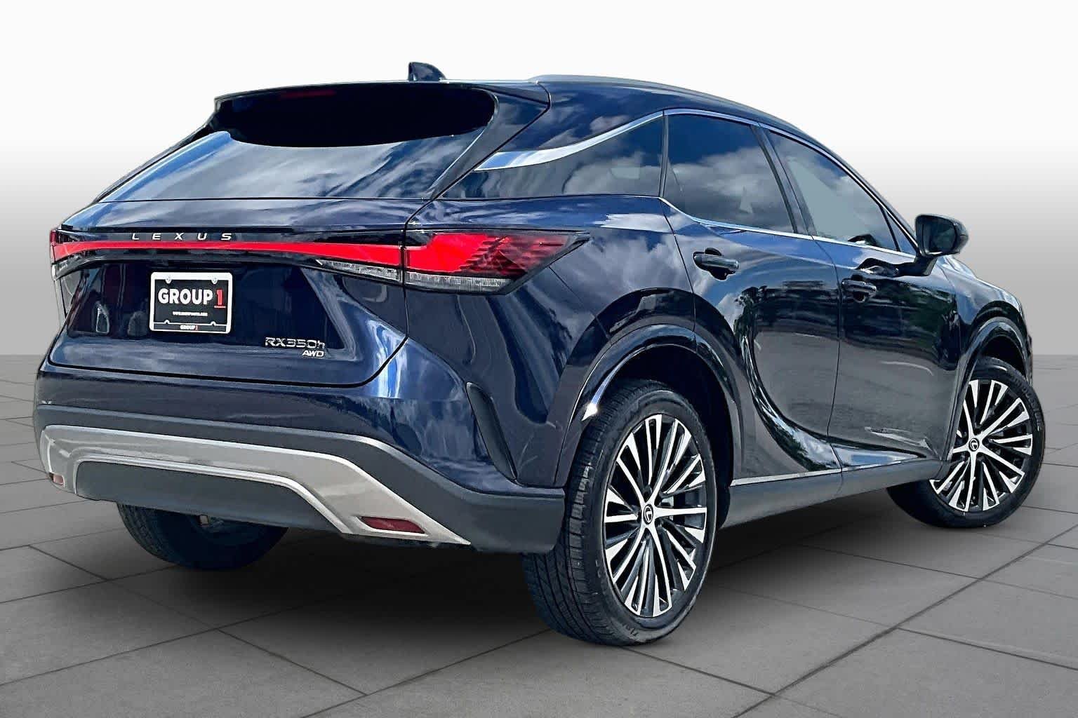 Used 2025 Nightfall Mica Lexus Premium Plus image 13