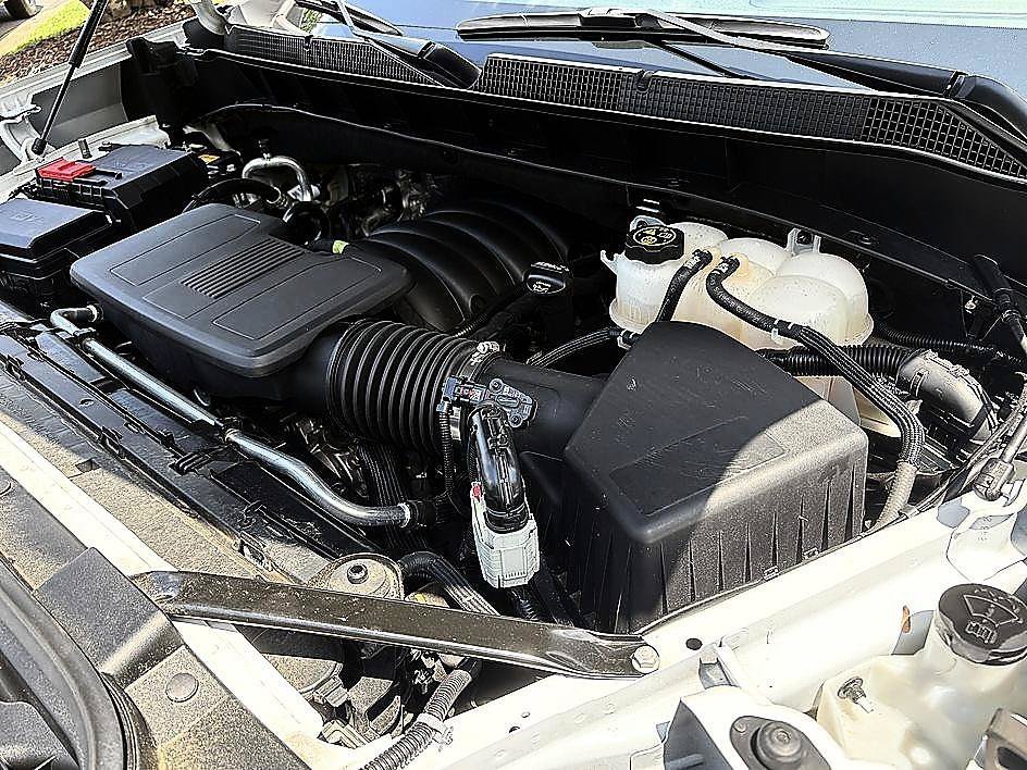 Used 2024 Summit White Chevrolet RST image 26