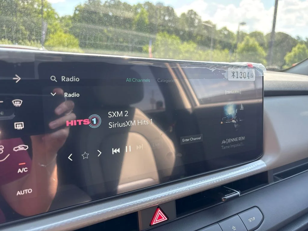 New 2027 White Kia EX image 19