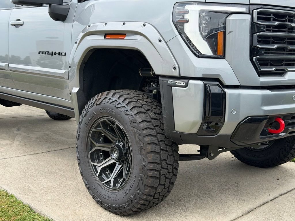 New 2026 Sterling Metallic GMC AT4 image 7