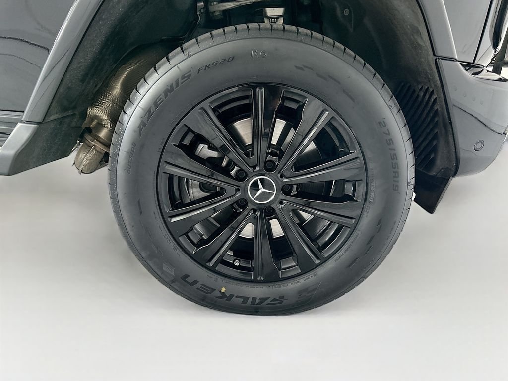 Used 2025  Mercedes-Benz G 550 image 31