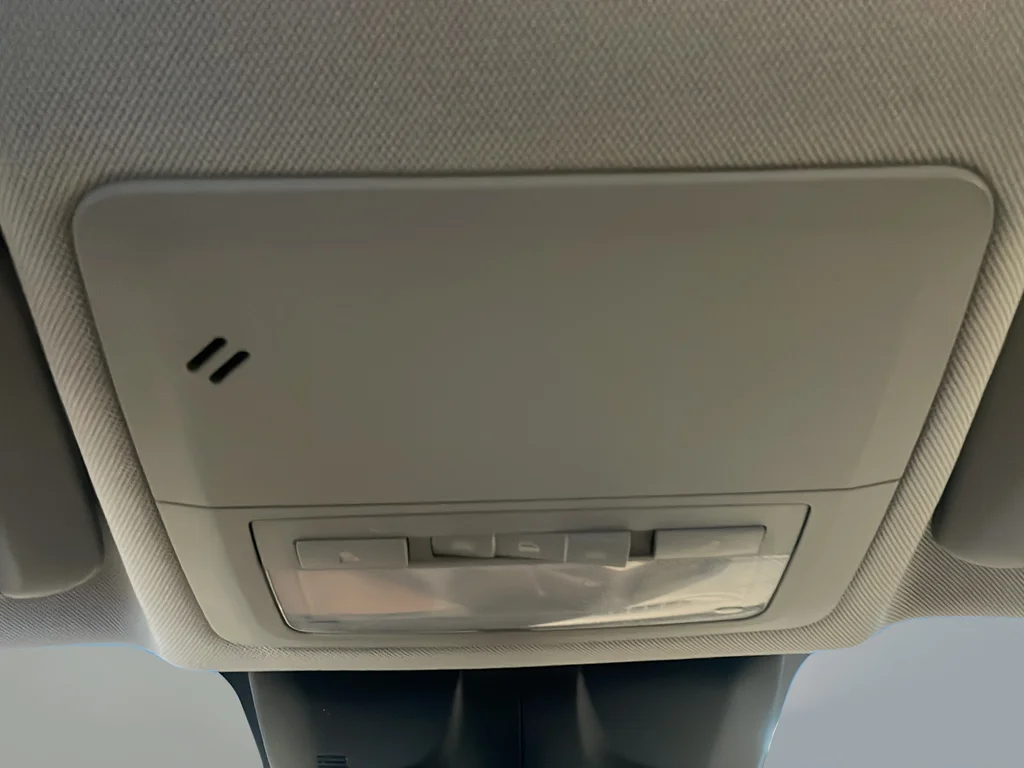 Used 2013 Silver Chevrolet LS image 36