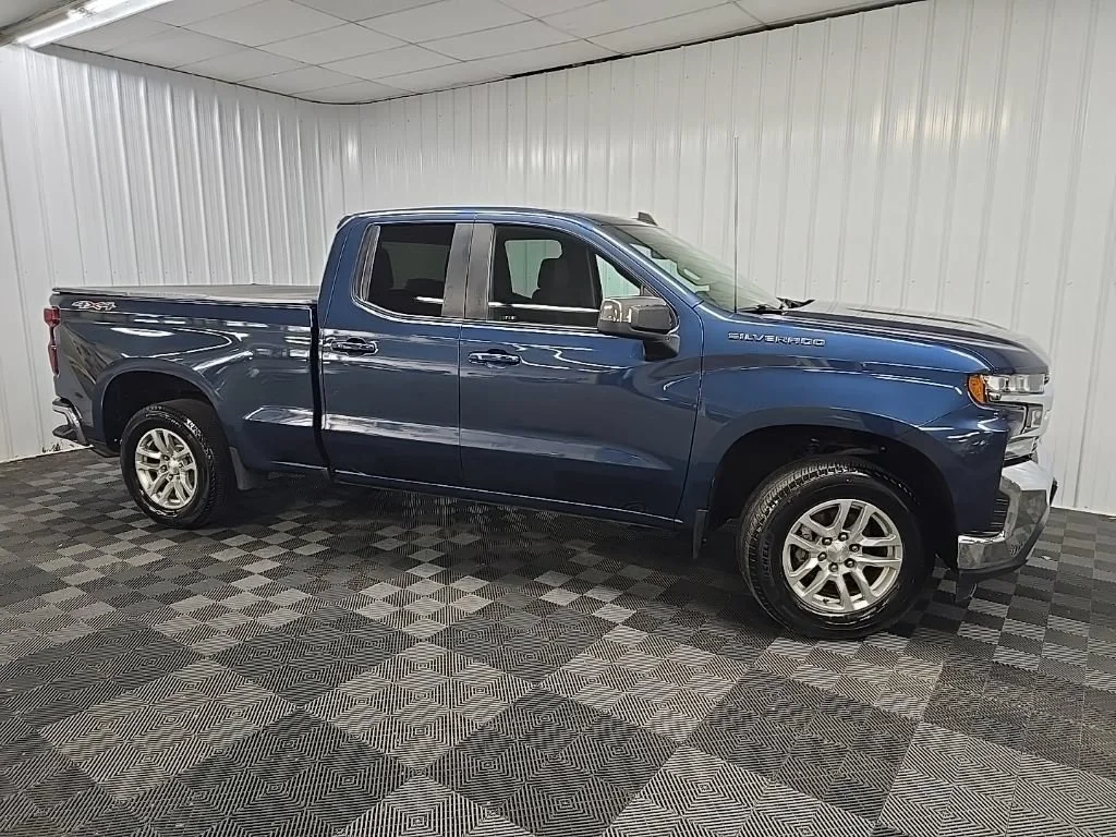 Used 2019 NORTHSKY BLUE METALLIC Chevrolet LT image 1