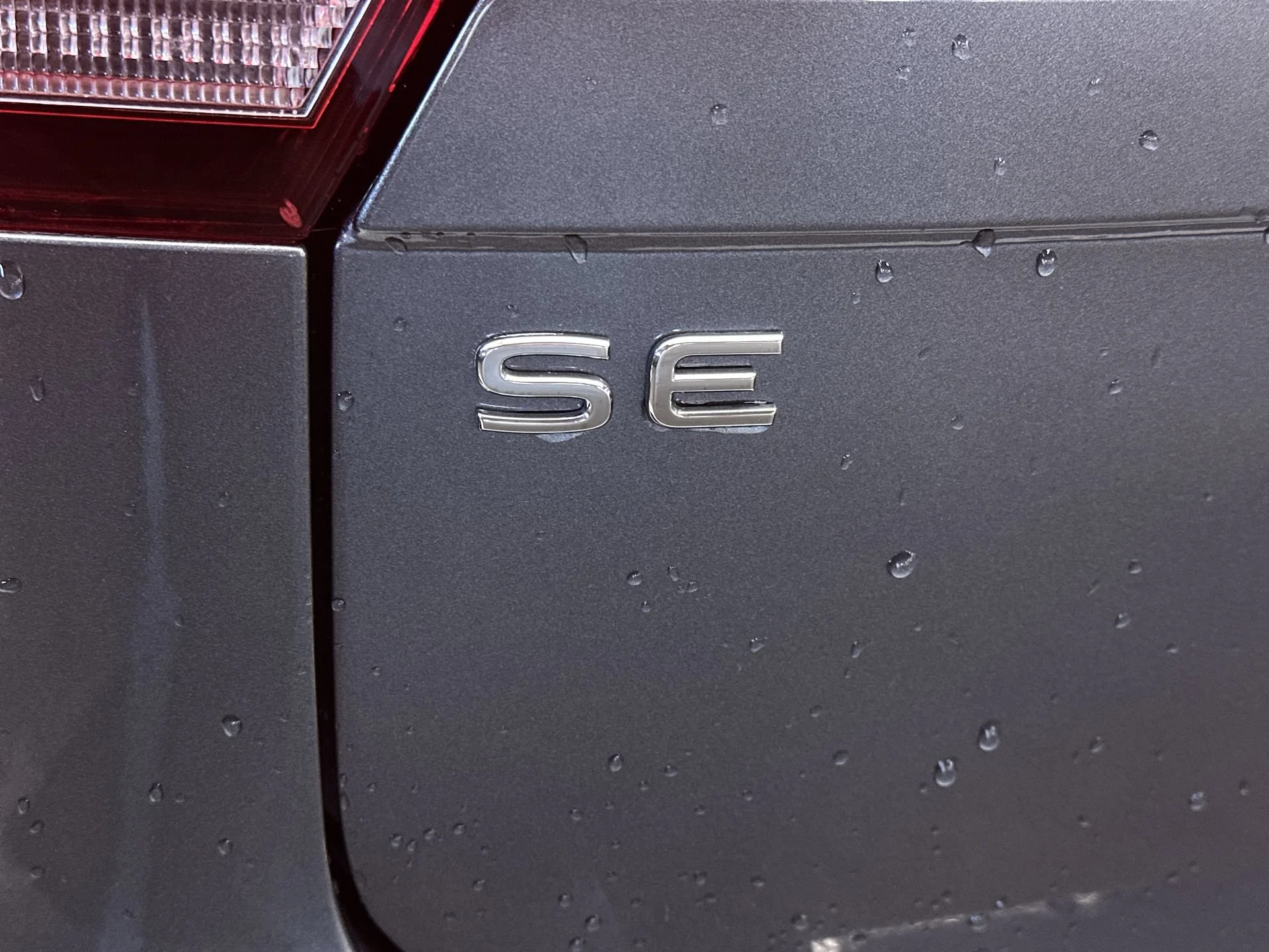 Used 2024 Platinum Gray Metallic Volkswagen SE R-Line Black image 23