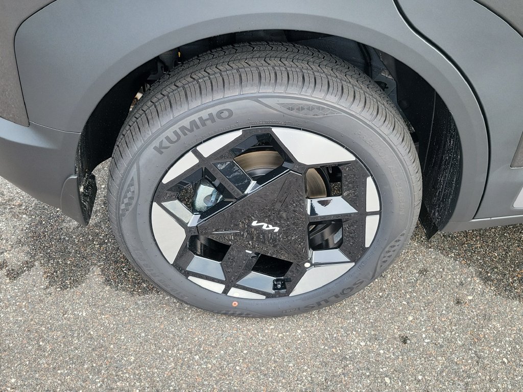 New 2027 Interstellar Gray Kia S image 35
